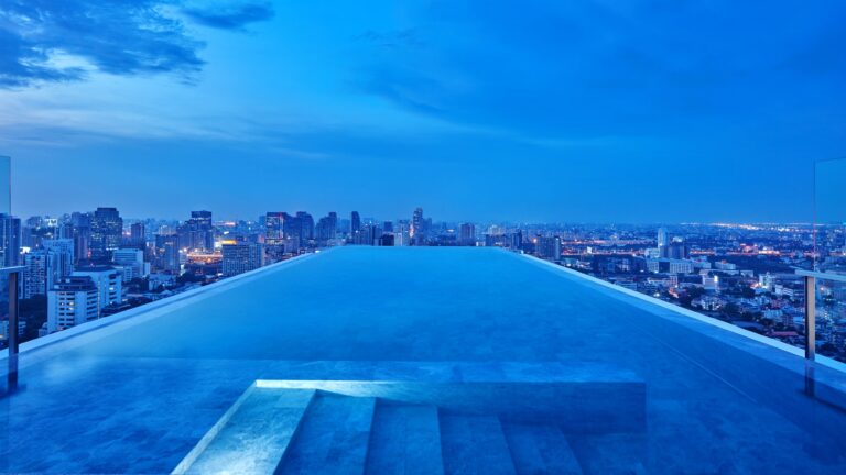 Infinity20Rooftop20Pool20for20Suite20guests20 3