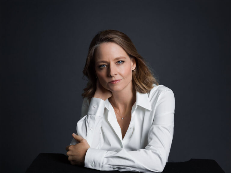 Jodie Foster 007r 1